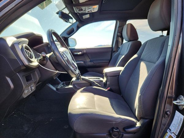 2017 TOYOTA TACOMA