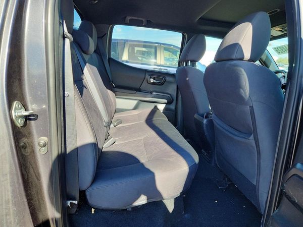 2017 TOYOTA TACOMA