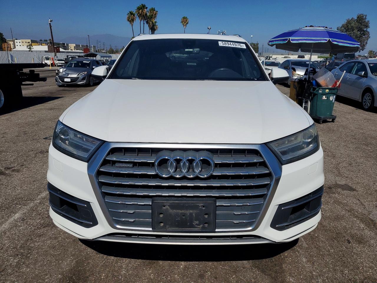 2018 AUDI Q7 quattro Premium Plus