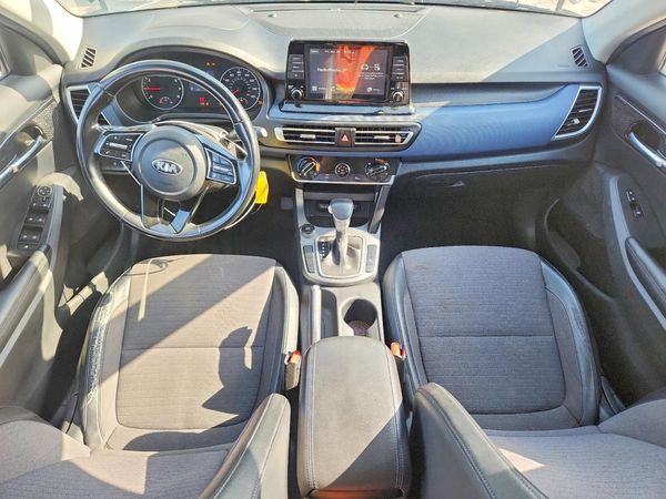 2021 KIA SELTOS S