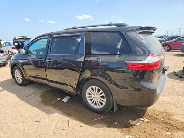 2017 TOYOTA SIENNA