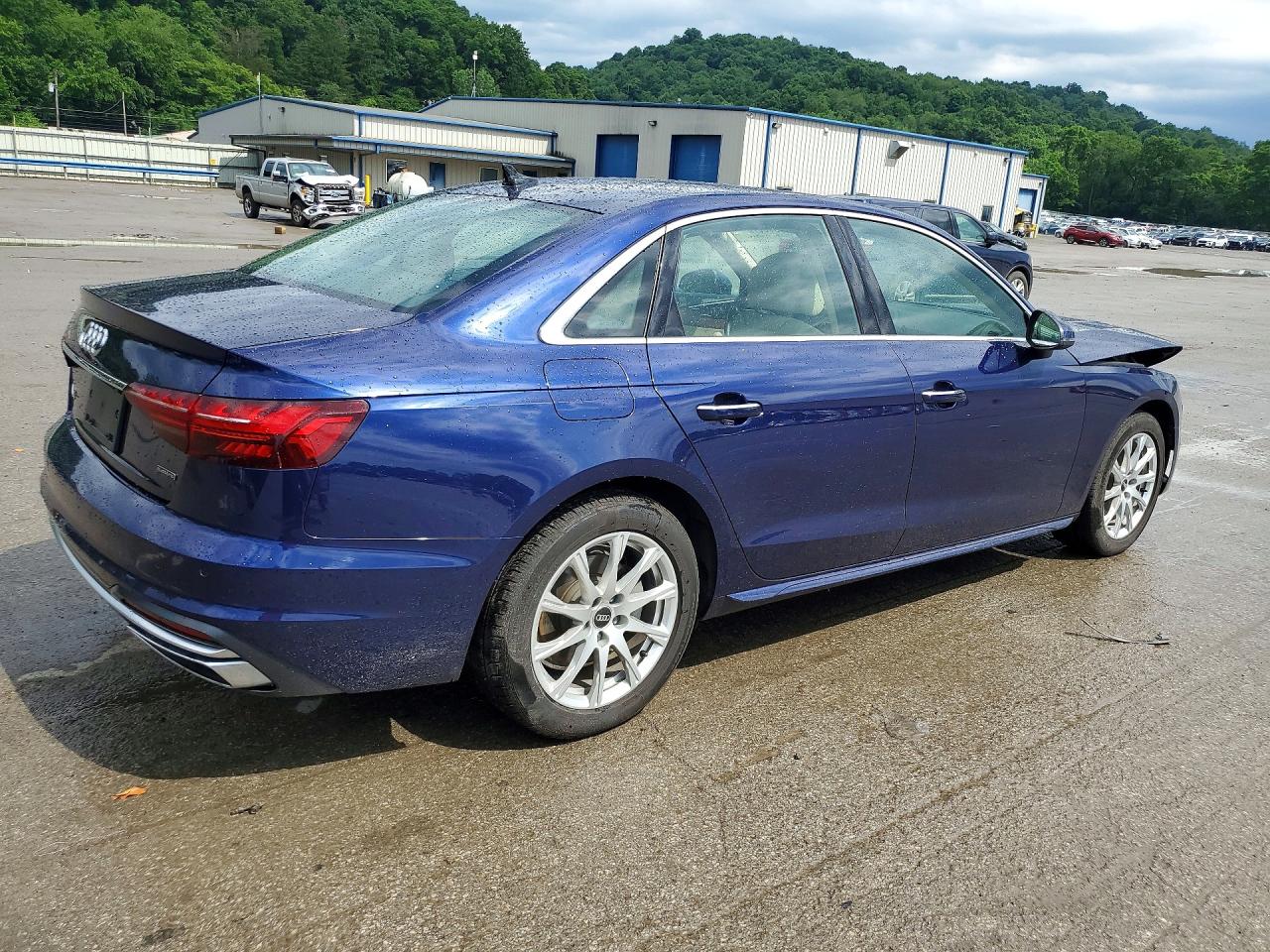2023 AUDI A4 quattro Premium