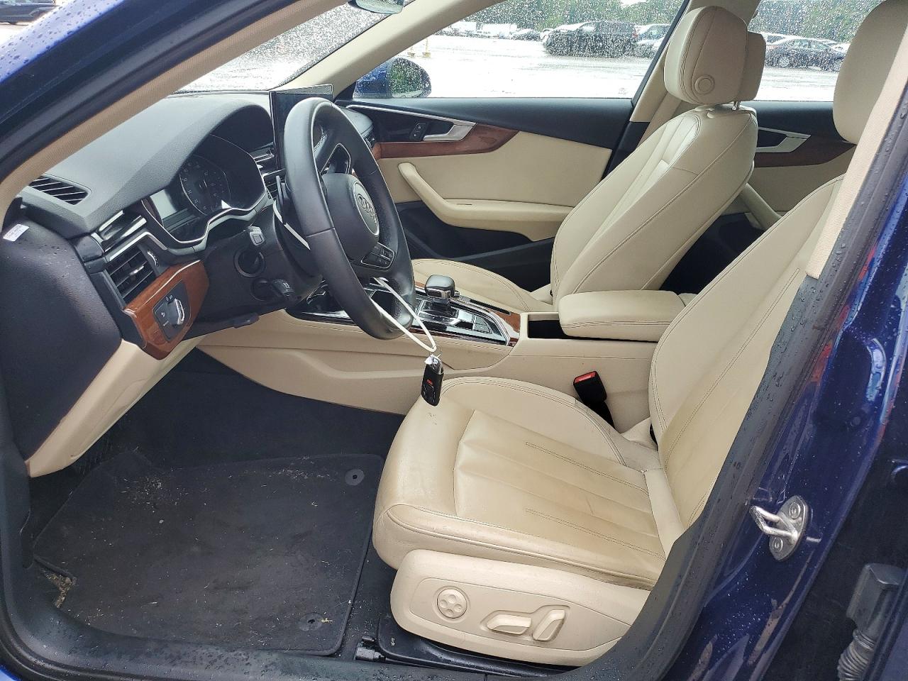 2023 AUDI A4 quattro Premium