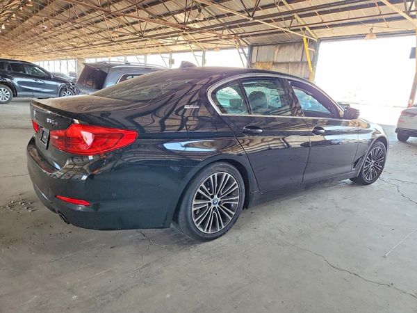 2019 BMW 530E