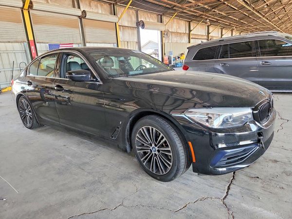 2019 BMW 530E