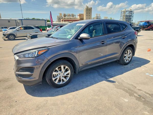 2021 HYUNDAI TUCSON SE