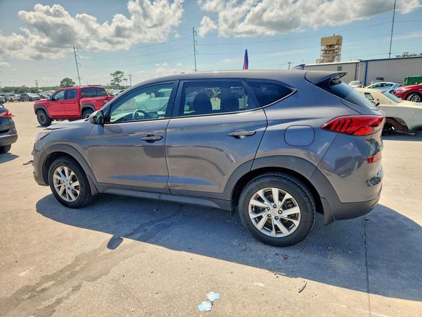 2021 HYUNDAI TUCSON SE