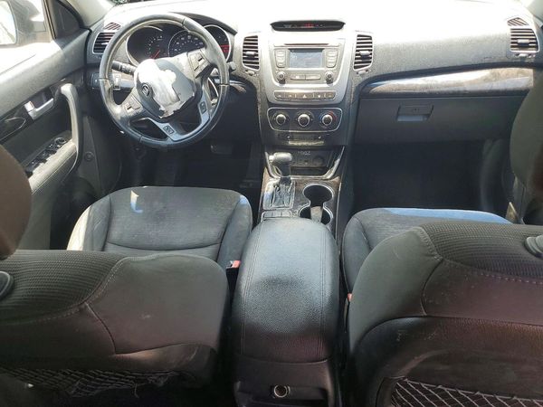 2014 KIA SORENTO Base/ LX