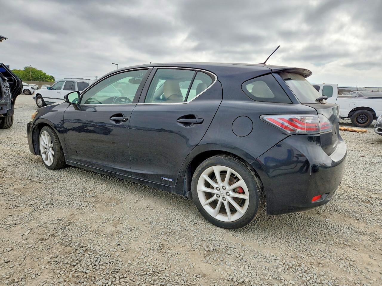 2013 LEXUS CT 200h