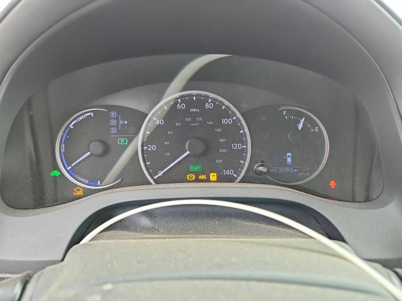 2013 LEXUS CT 200h