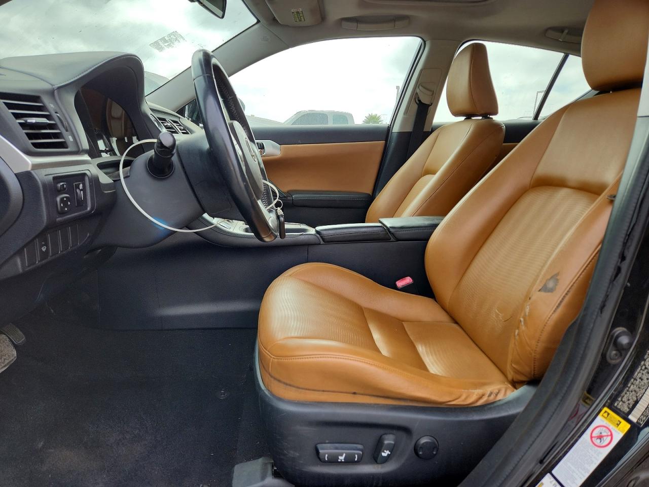 2013 LEXUS CT 200h