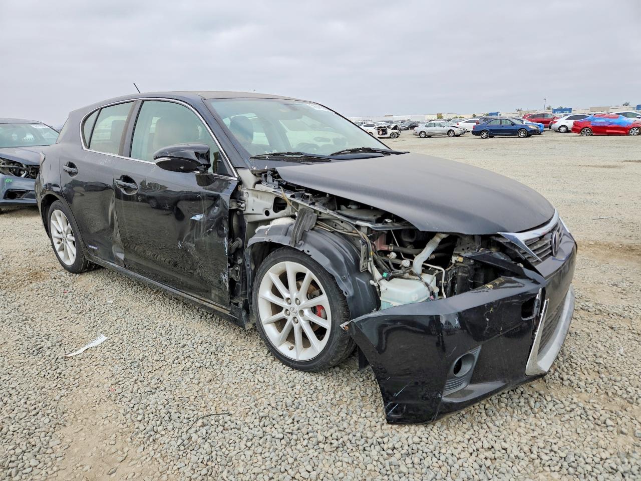 2013 LEXUS CT 200h