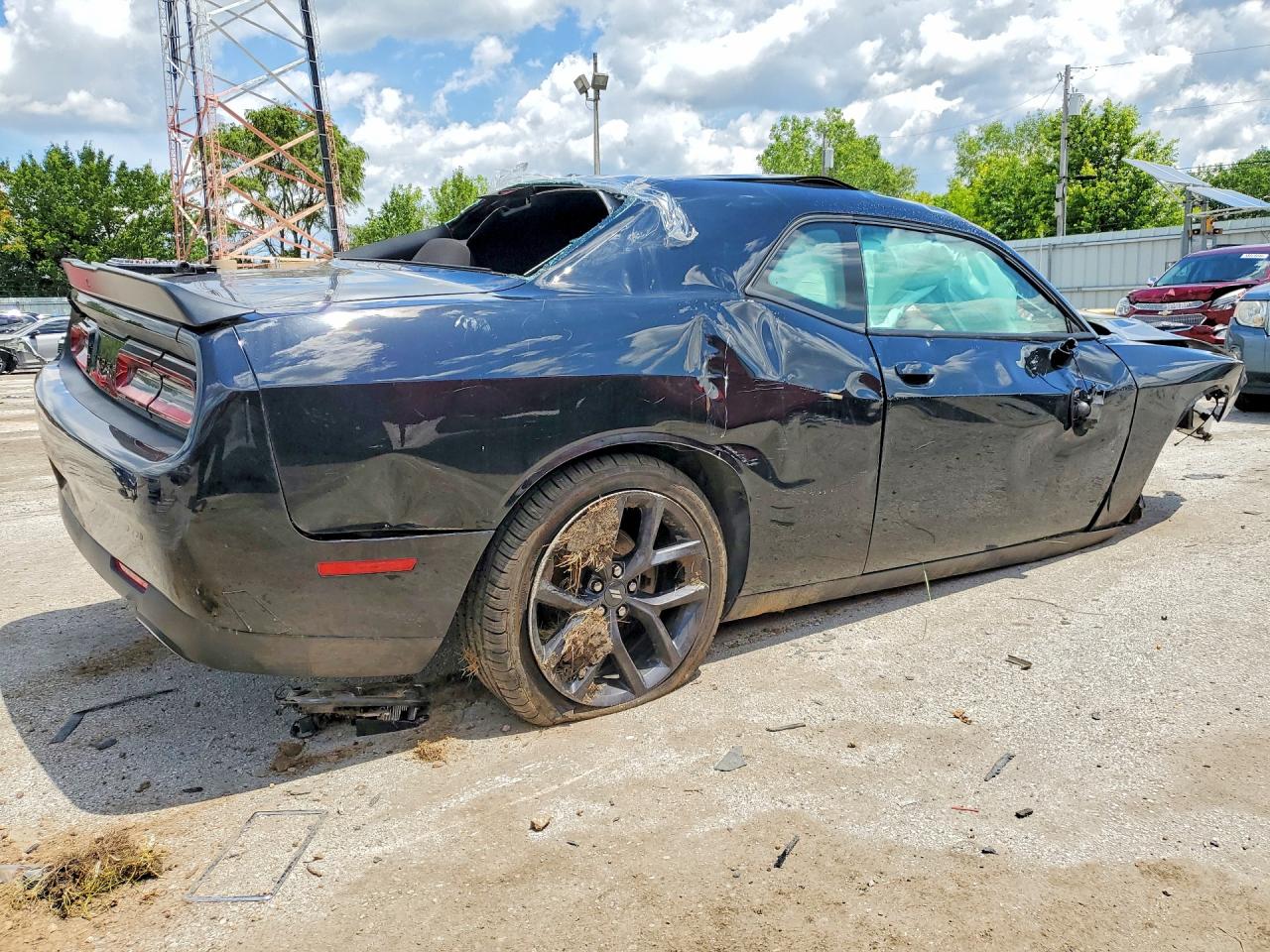 2021 DODGE CHALLENGER SXT