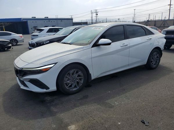 2024 HYUNDAI ELANTRA Blue