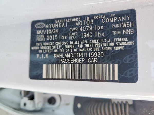 2024 HYUNDAI ELANTRA Blue