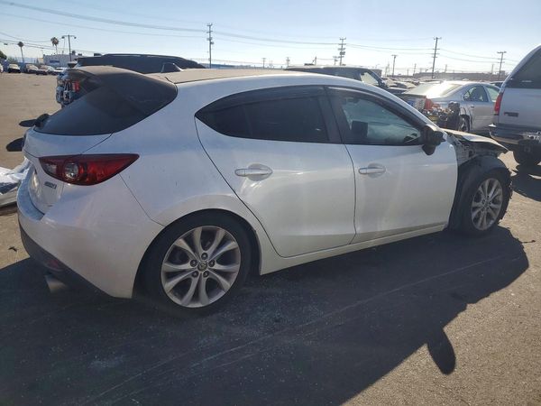 2015 MAZDA 3