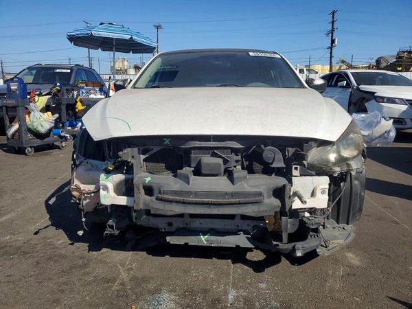 2015 MAZDA 3