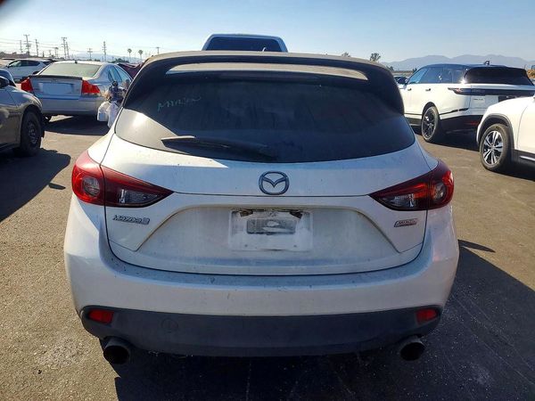 2015 MAZDA 3