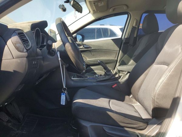 2015 MAZDA 3