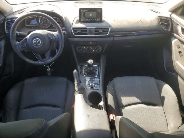 2015 MAZDA 3