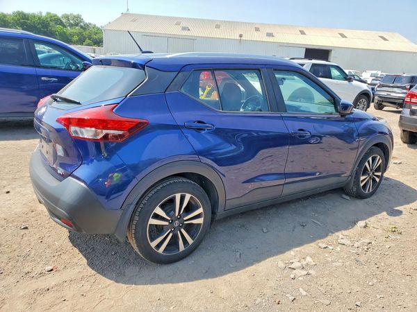 2019 NISSAN KICKS