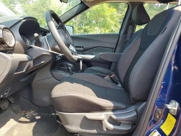 2019 NISSAN KICKS