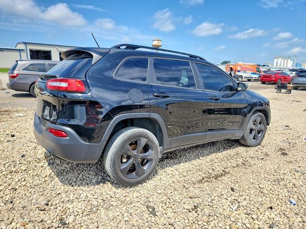 2018 JEEP CHEROKEE LATITUDE FWD