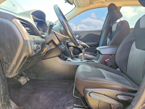 2018 JEEP CHEROKEE LATITUDE FWD