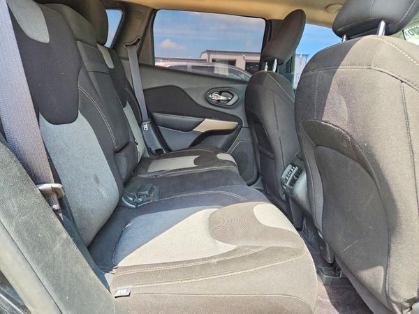 2018 JEEP CHEROKEE LATITUDE FWD
