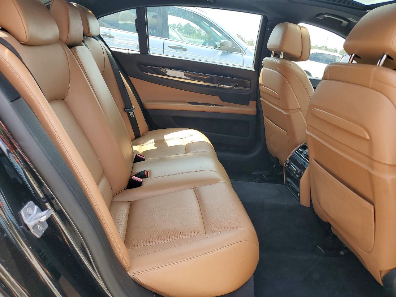 2014 BMW 750