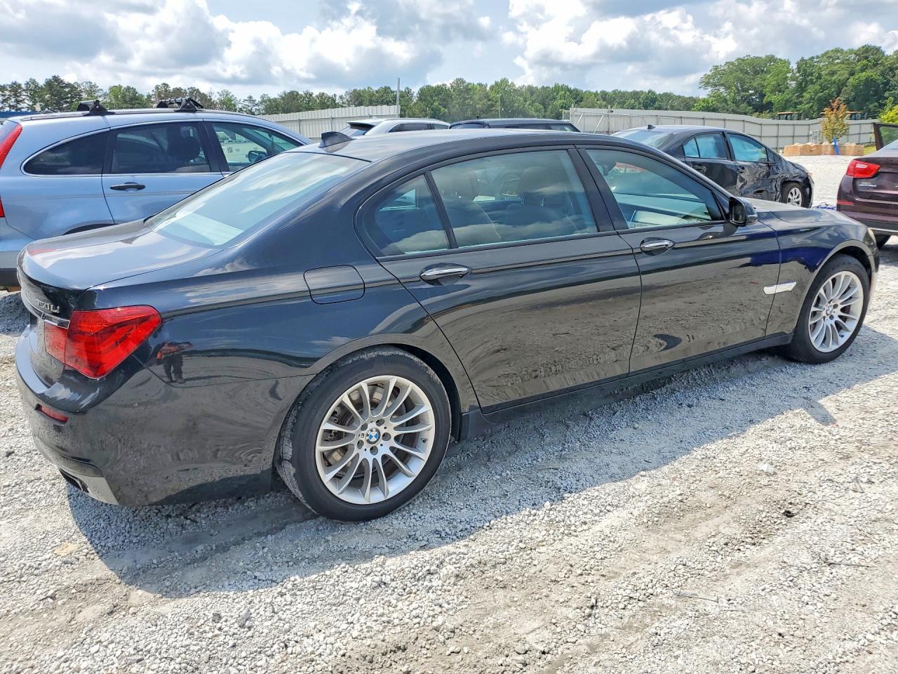 2014 BMW 750