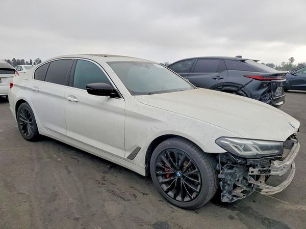 2021 BMW 530