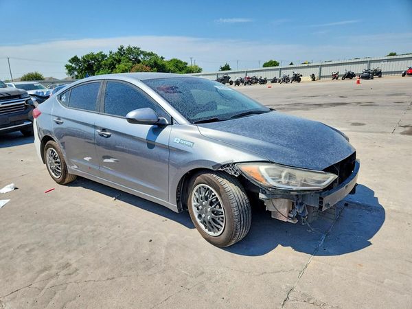 2017 HYUNDAI ELANTRA
