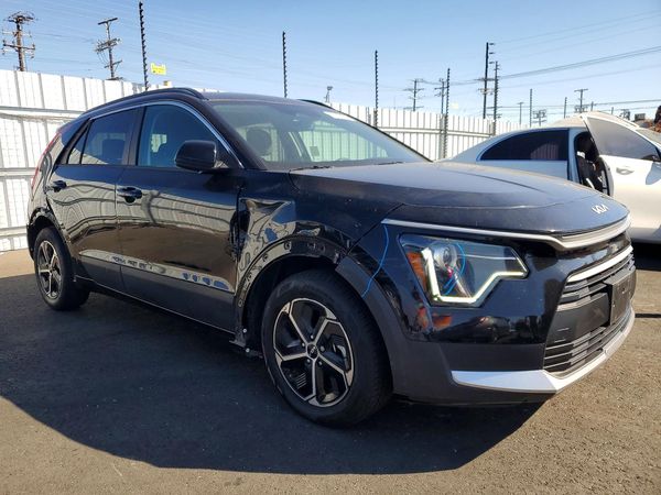 2024 KIA NIRO LX