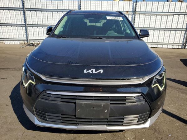 2024 KIA NIRO LX