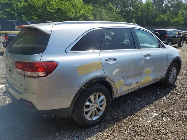 2016 KIA SORENTO L / LX