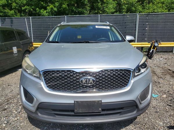 2016 KIA SORENTO L / LX