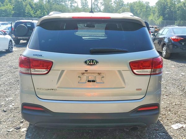 2016 KIA SORENTO L / LX