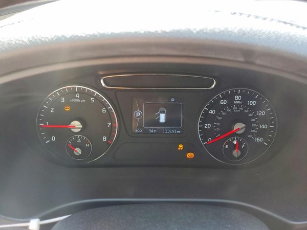 2016 KIA SORENTO L / LX