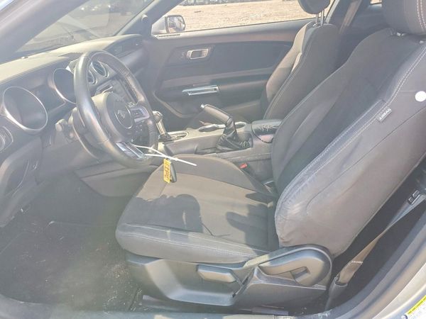 2020 FORD MUSTANG I4 Coupe