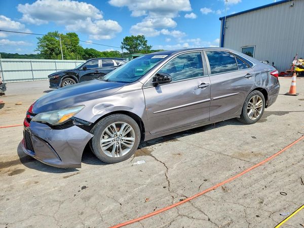 2015 TOYOTA CAMRY