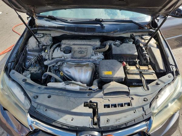 2015 TOYOTA CAMRY