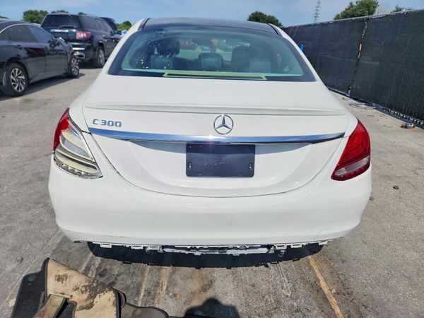 2017 MERCEDES-BENZ C C300