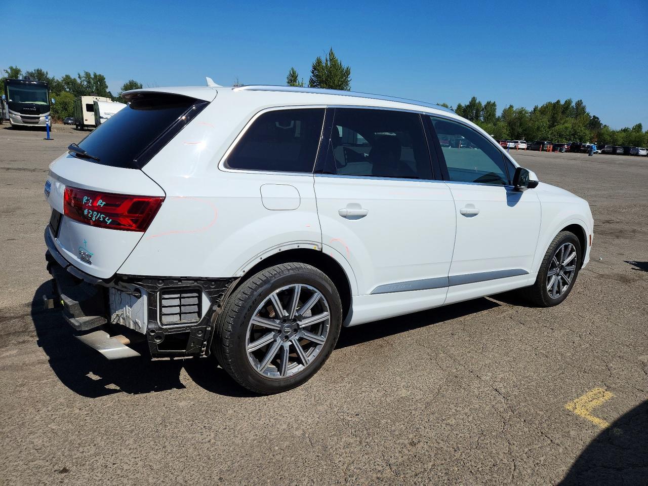 2018 AUDI Q7 quattro Premium Plus