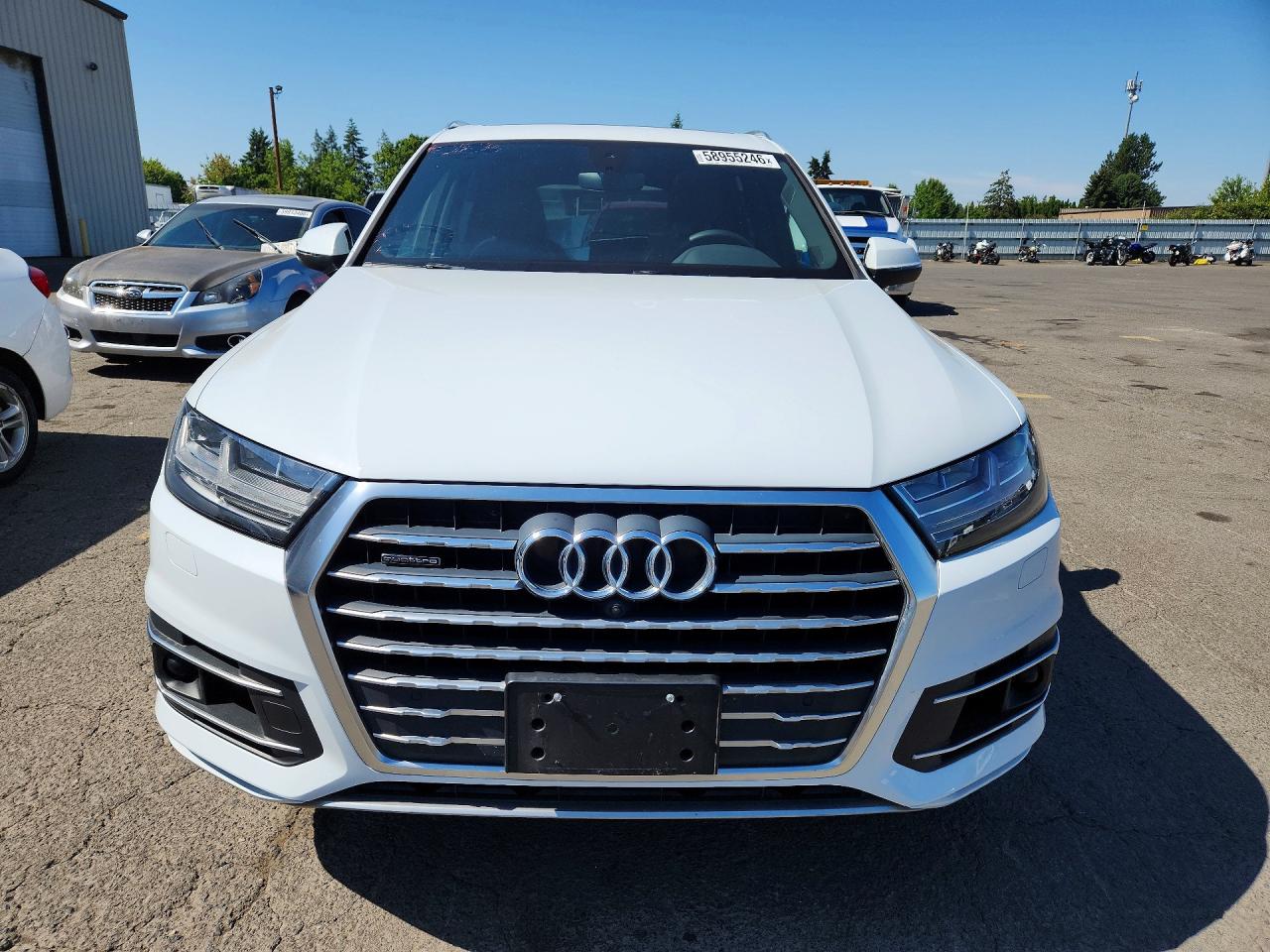 2018 AUDI Q7 quattro Premium Plus