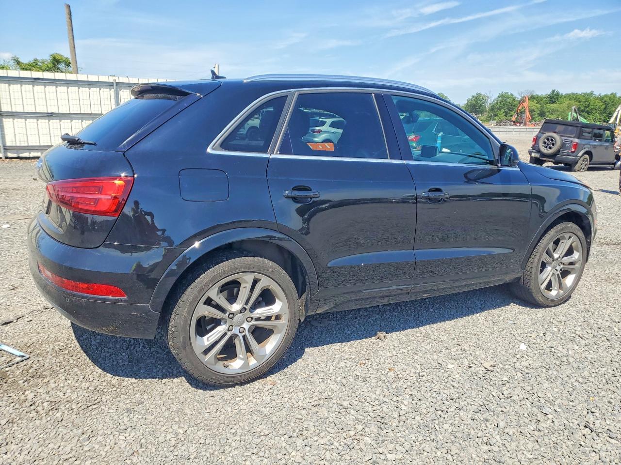 2016 AUDI Q3 Premium Plus