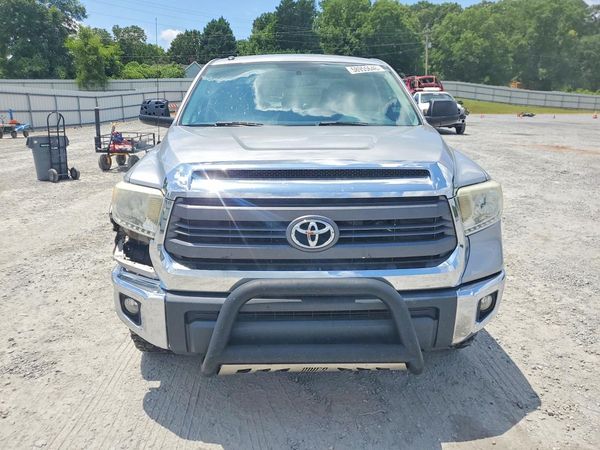 2015 TOYOTA TUNDRA SR5 Grade