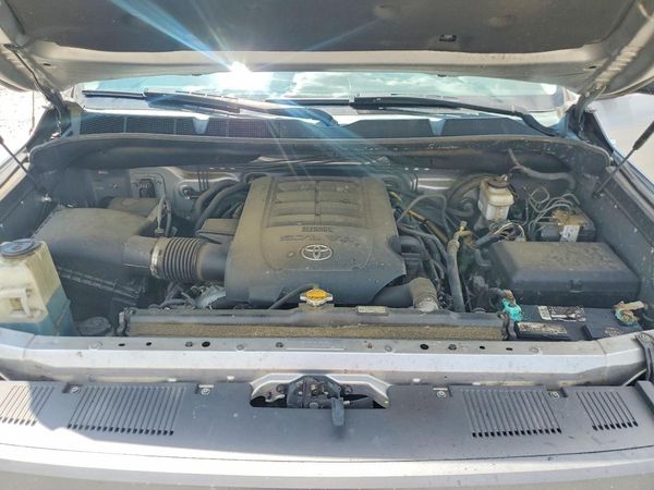 2015 TOYOTA TUNDRA SR5 Grade