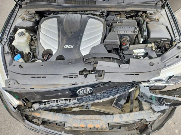 2015 KIA CADENZA