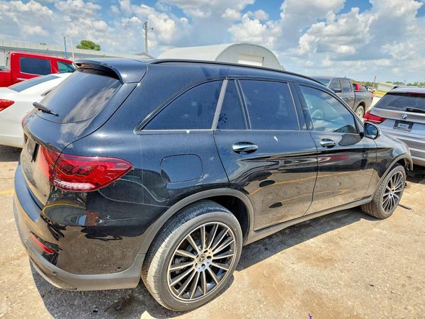 2022 MERCEDES-BENZ GLC GLC300
